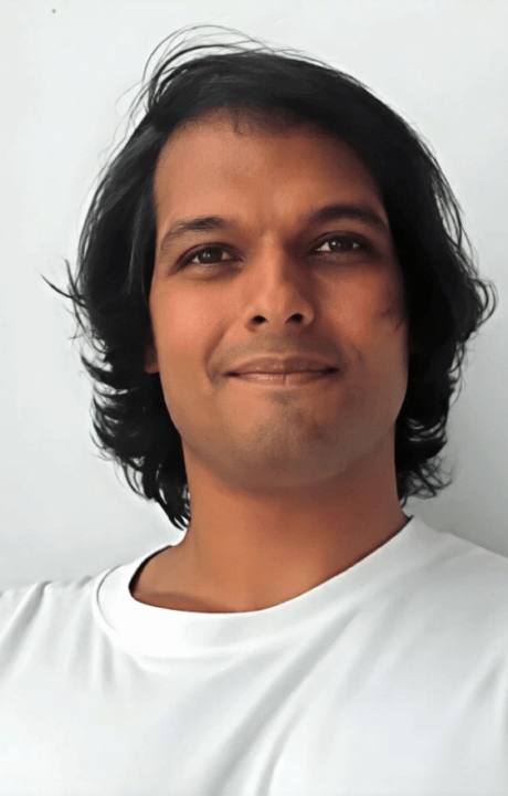 A headshot of Jeremy Murray